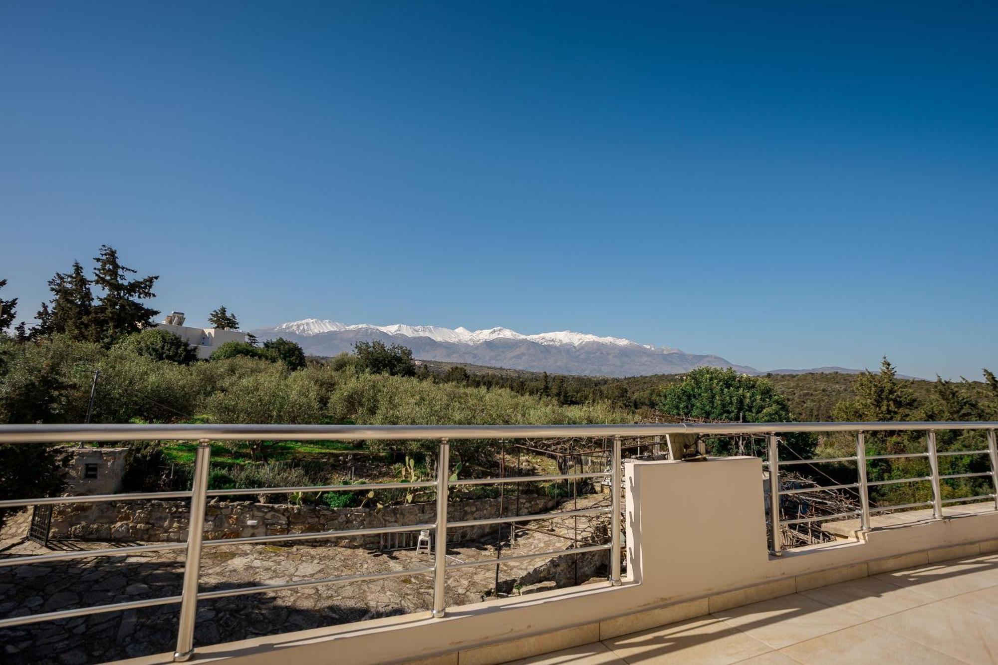 Villa Konstantinos Hilltop Vineyard Escape Almyrida  Bagian luar foto